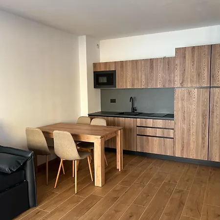 Yugogo Petrarca 1 - Trilocale Con Balcone Apartment *