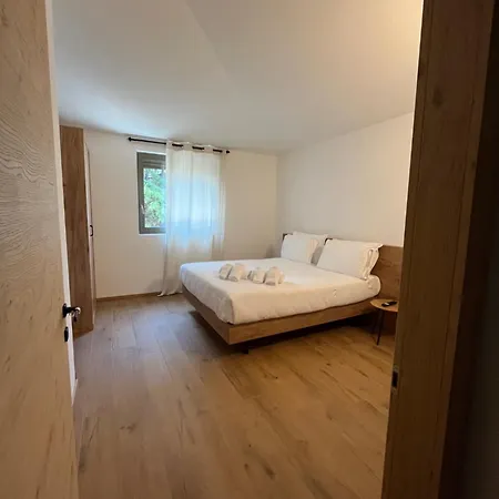 Yugogo Petrarca 1 - Trilocale Con Balcone *