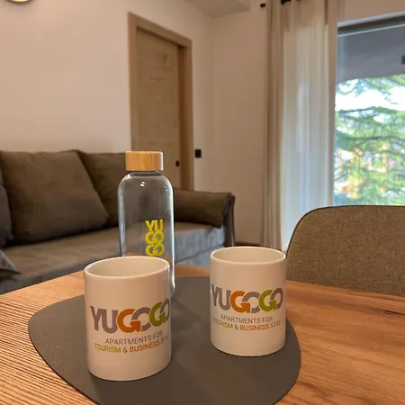 Lejlighed Yugogo Petrarca 1 - Trilocale Con Balcone