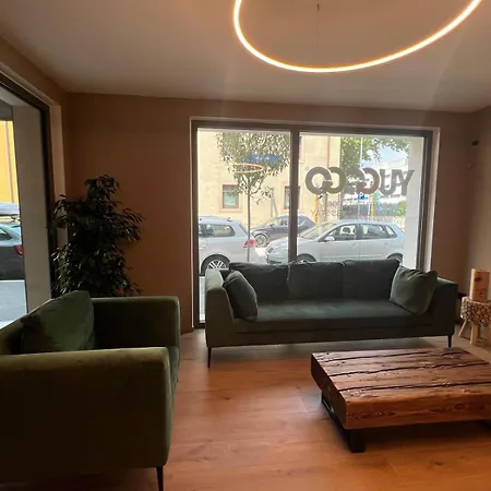 Yugogo Petrarca 1 - Trilocale Con Balcone *