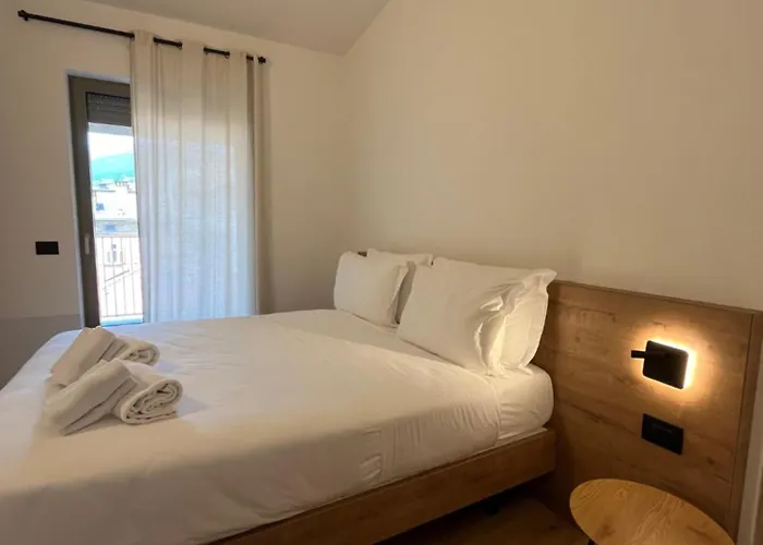 Apartament Yugogo Petrarca 1 - Trilocale Con Balcone