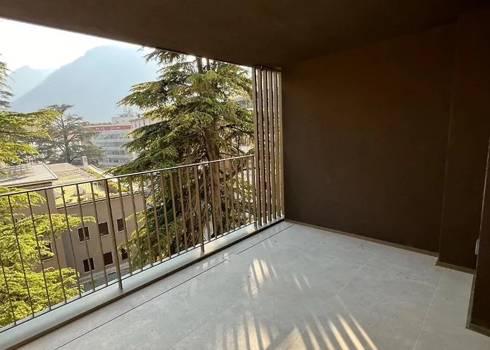 Lejlighed Yugogo Petrarca 1 - Trilocale Con Balcone