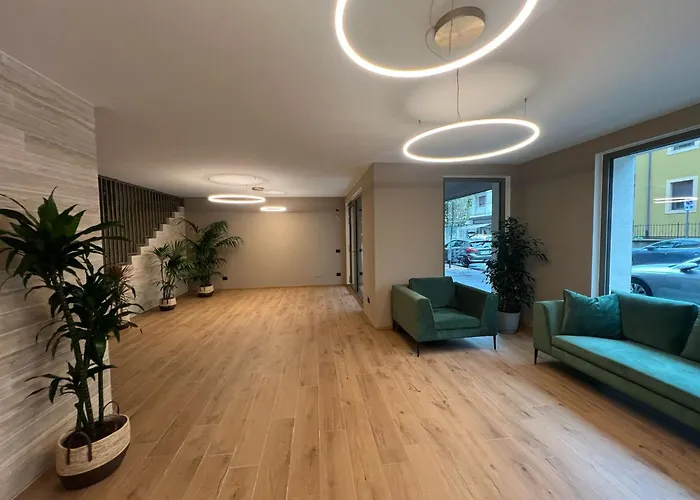 Lejlighed Yugogo Petrarca 1 - Trilocale Con Balcone *